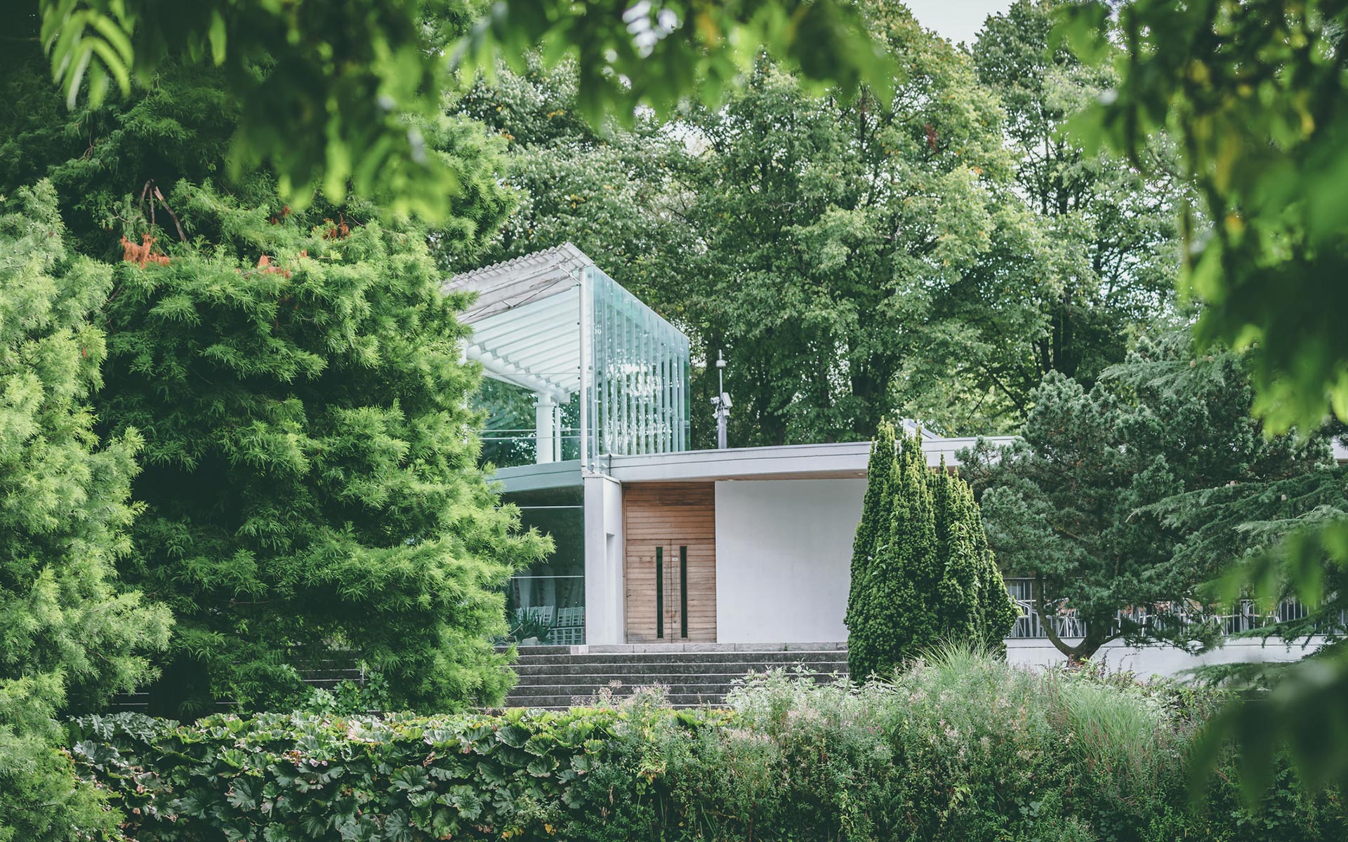 clinic4-big-home-bg